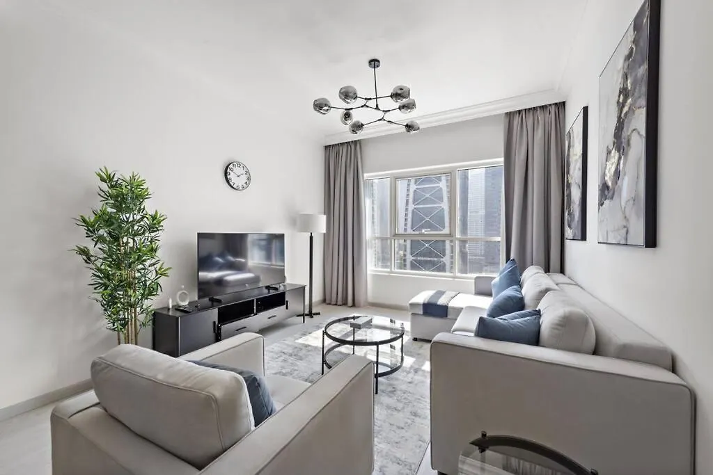 Spacious 1-Bedroom Apartment In Jlt Dubai